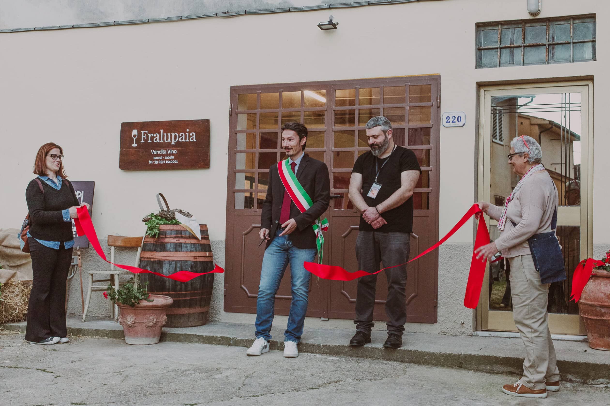 inaugurazione punto vendita Fralupaia